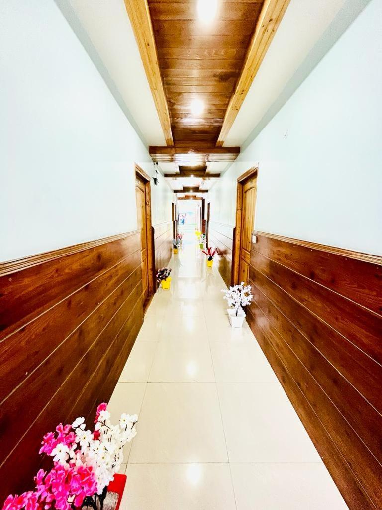 Tata Vista Resort Mall Road Manali - Centrally Heated & Air Cooled Exterior foto