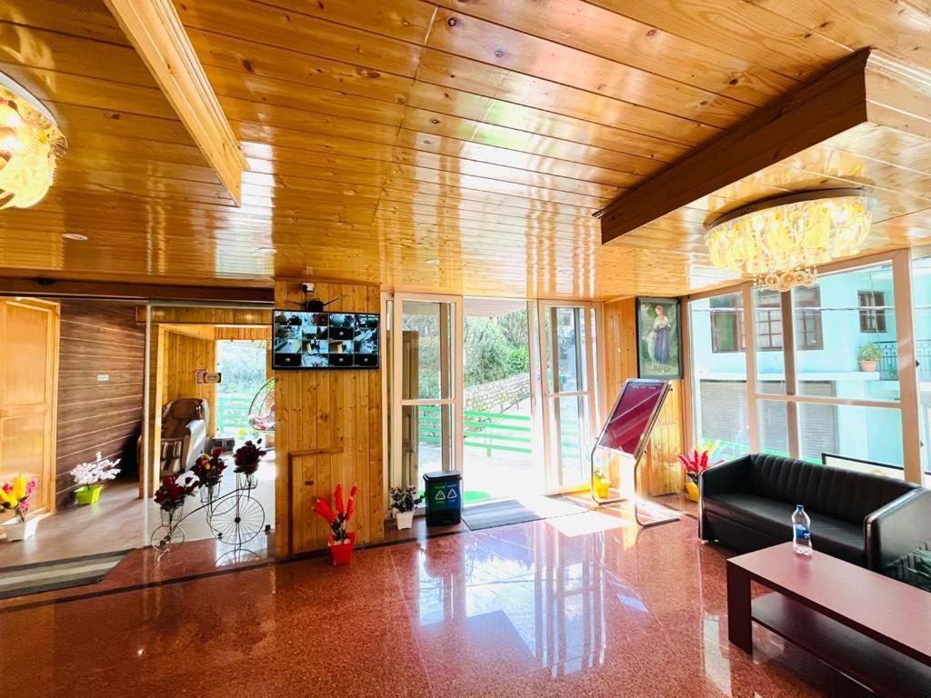 Tata Vista Resort Mall Road Manali - Centrally Heated & Air Cooled Exterior foto